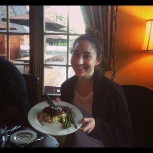 Meet your Posher, Rj